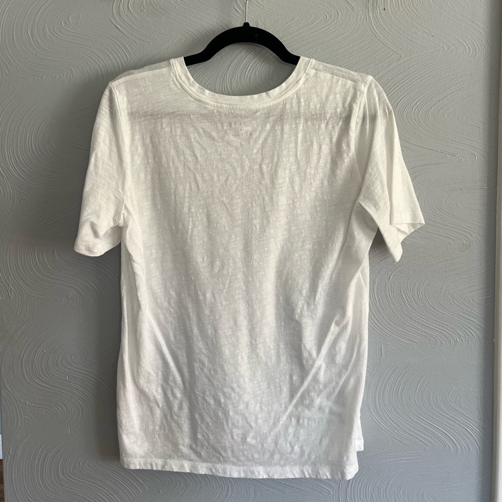 New! Banana Republic Malibu Tee - Picture 2 of 3